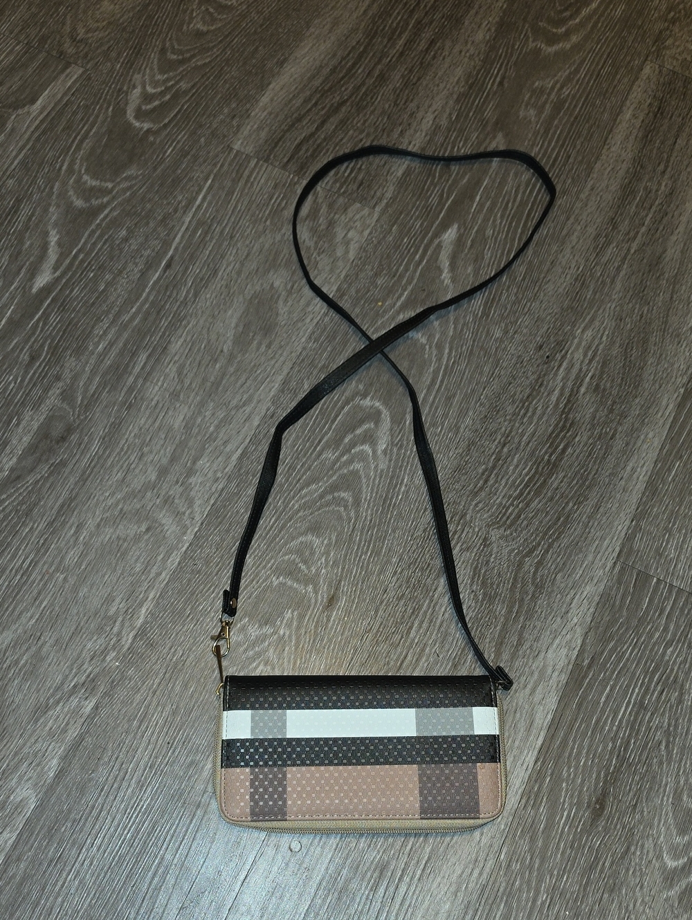 Womens Crossbody Wallet Purse. Gorgeous Nwots!!